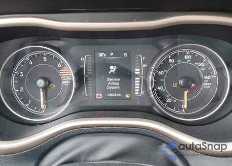 2018 Jeep Cherokee Latitude Fwd z USA, uszkodzony, nr VIN 1C4PJLCB5JD531618